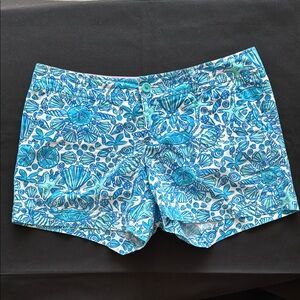 Lilly Pulitzer Blue and White Bermuda Shorts Vibrant Paisley Print 12